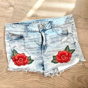AE Hi-Rise Shortie with Flower Patch